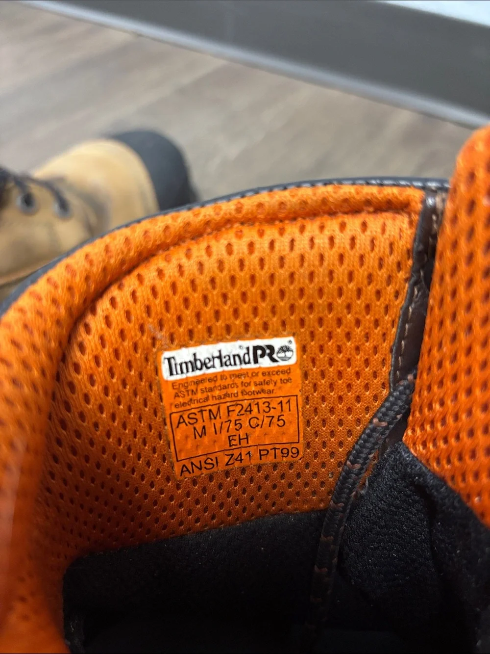 Timberland PRO 6” Cmposite Toe Metguard Model# 89697 Wrk Boot, Perfectly Worn In